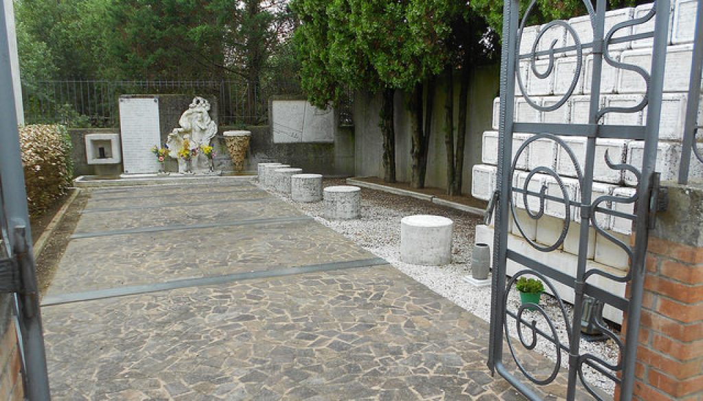 monumento martiri di Villadose