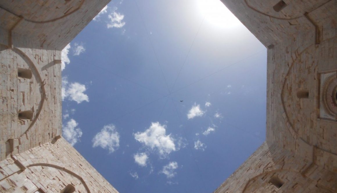 Castel del Monte, ottagono